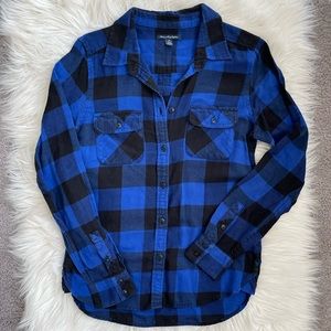 American Eagle Flannel Button Up